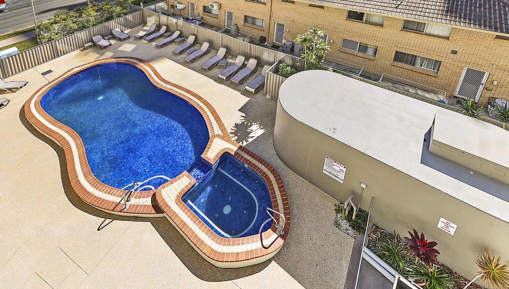 Broadbeach Travel Inn Apartments Gold Coast Exterior photo