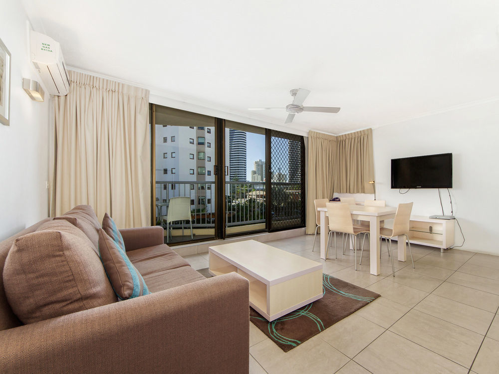 Broadbeach Travel Inn Apartments Gold Coast Exterior photo